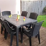 Agreable Duplex Avec Jardin Et Terrasse