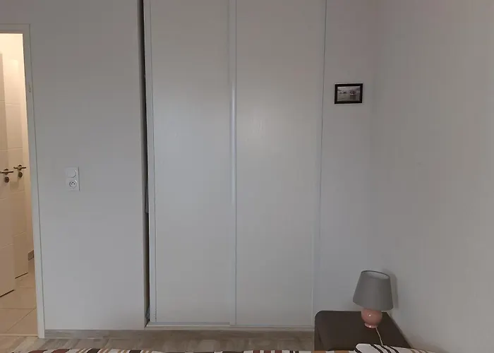 Agreable Duplex Avec Jardin Et Terrasse Apartmán La Teste-de-Buch