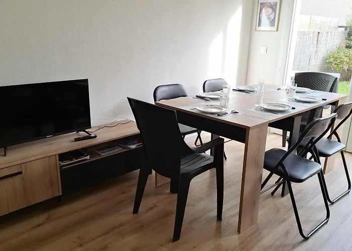 Agreable Duplex Avec Jardin Et Terrasse Apartmán La Teste-de-Buch