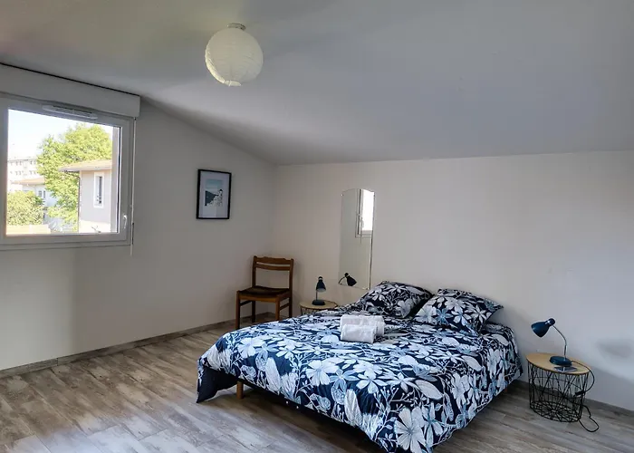 Agreable Duplex Avec Jardin Et Terrasse شقة